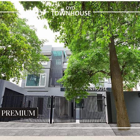 Oyo Townhouse 120 Shushant Lok Gurgaon Ngoại thất bức ảnh